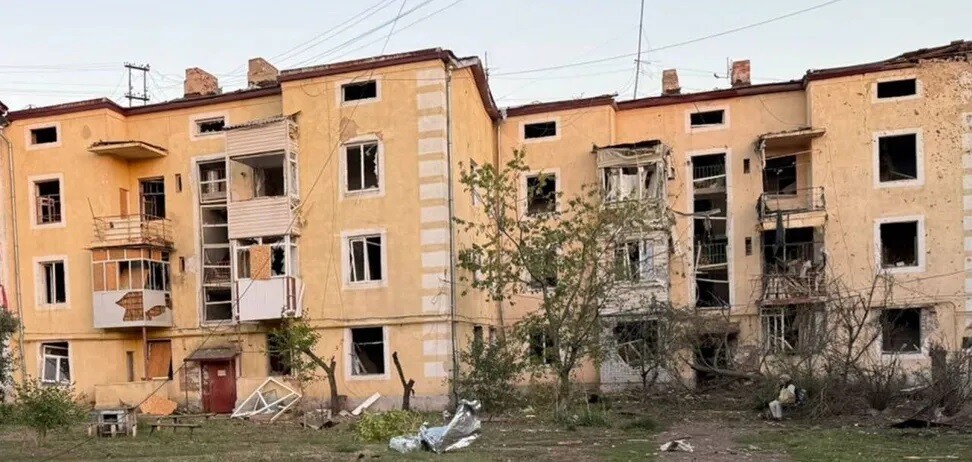 Krievu artilērijas apšaudē Doneckas apgabalā nogalināti astoņi cilvēki