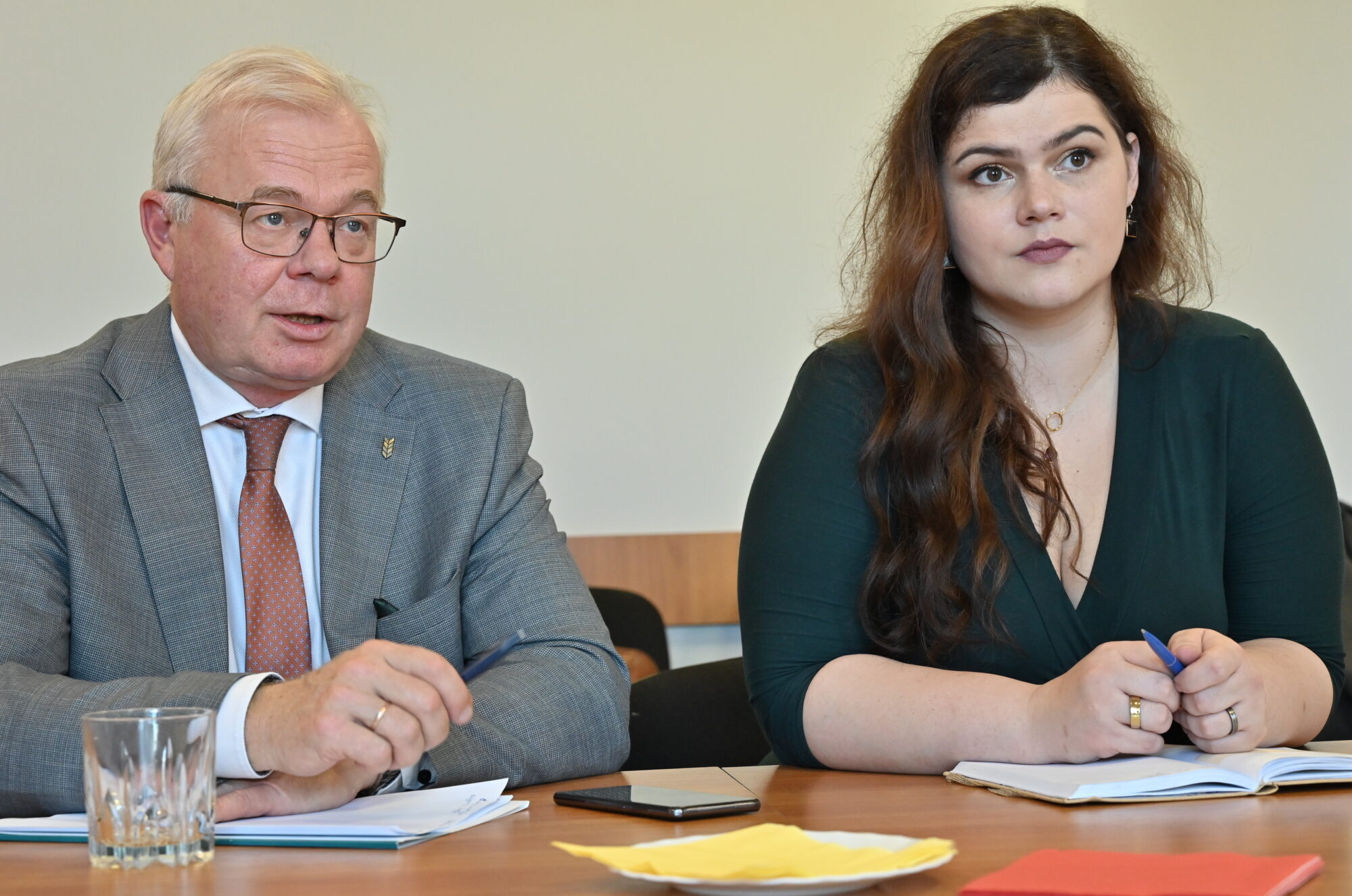 Enerģētikas nākotne Kurzemē: vēja parku strīdi, meliorācijas problēmas un tarifu mazināšanas iespējas