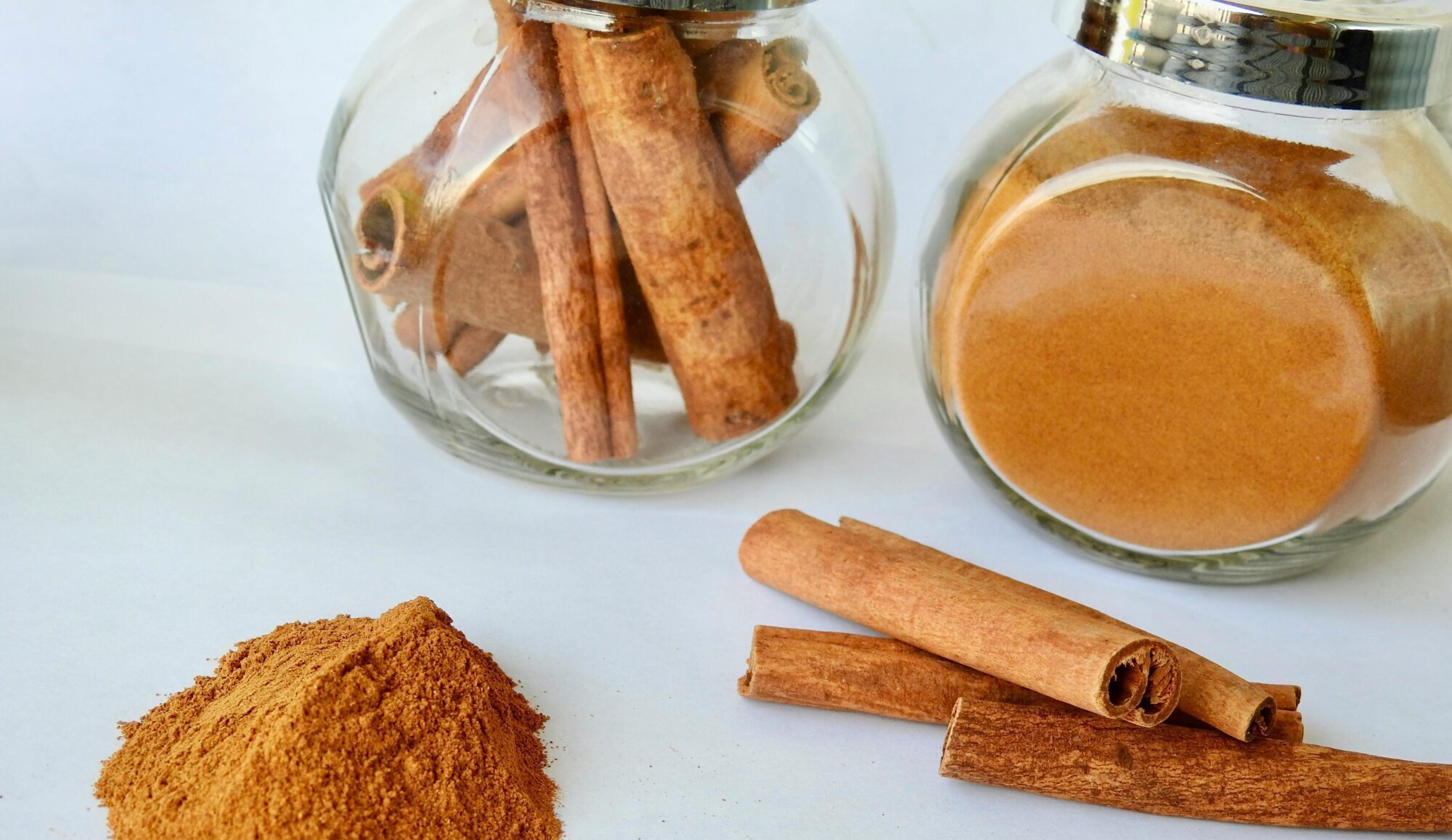 Receptes: Aromātiskajam kanēlim mīnusu nav