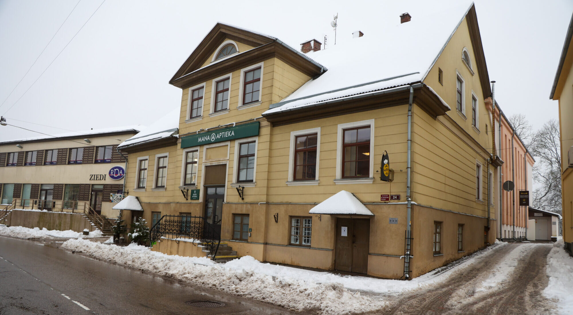 Cīravas uzņēmēja piepilda sapni par savu kafejnīcu Aizputē – “Ivo ķēķis” pārtop par “Chill House”