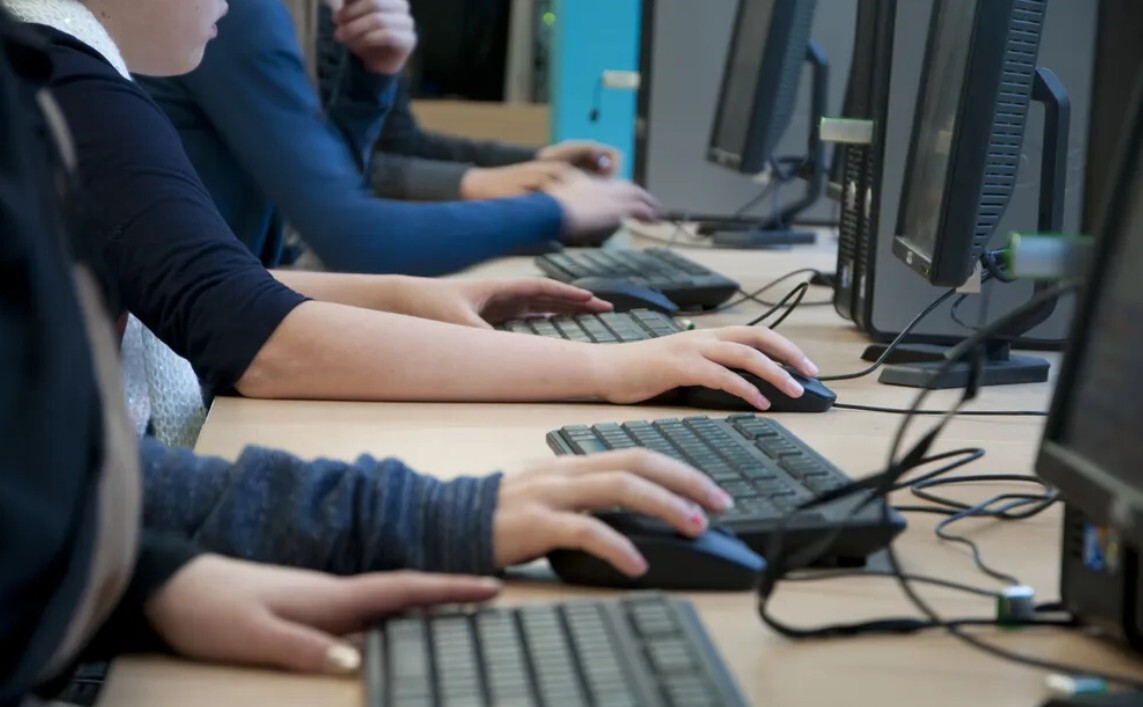 NEPLP liedz piekļuvi vēl vienam Krievijas propagandu izplatošam portālam
