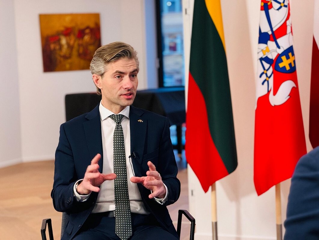 Ārlietu ministrs: Lietuva “vairāk nekā vienā līmenī” paudusi cerību ASV par palīdzības bruņotajiiem spēkiem turpināšanu