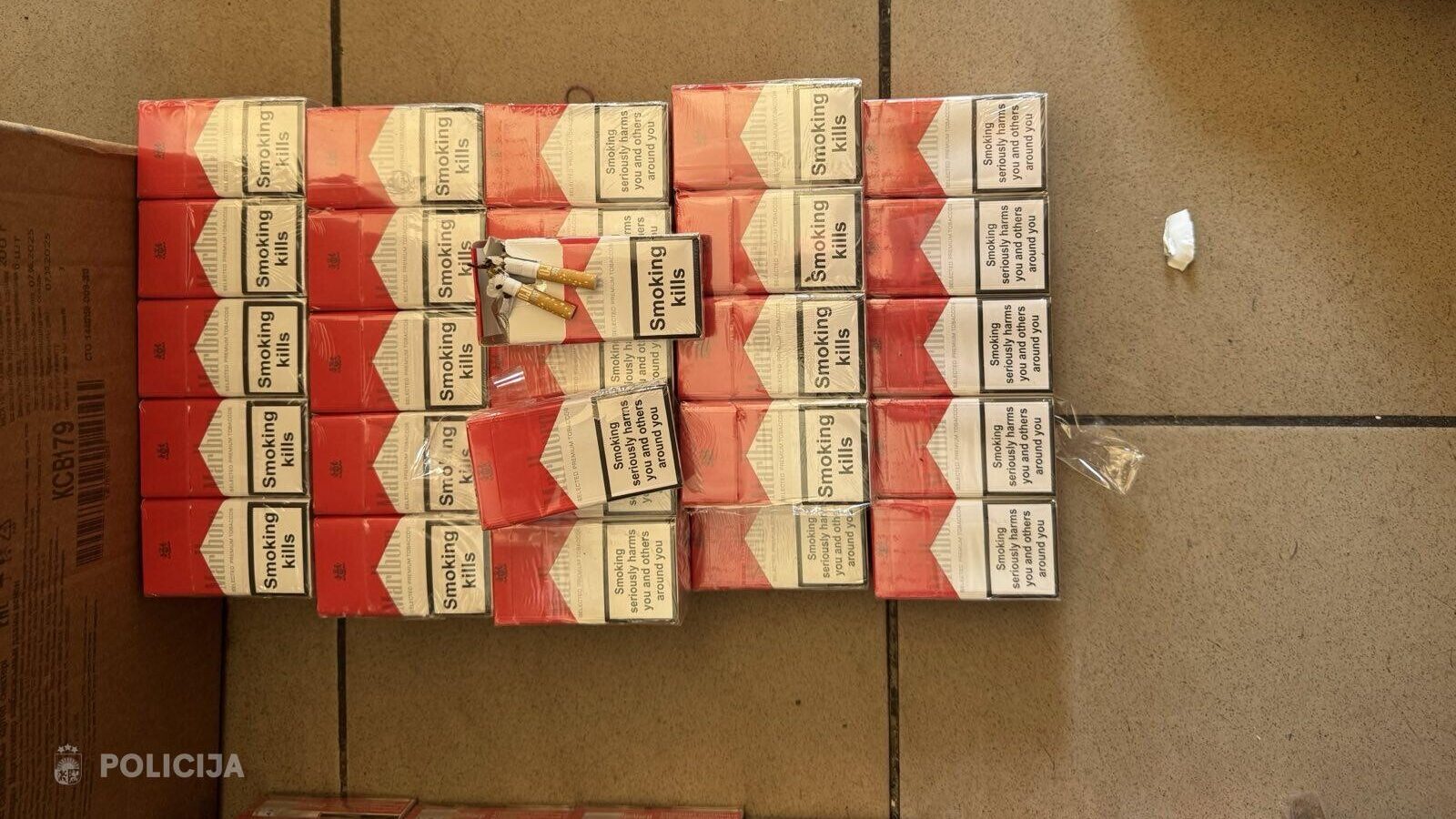 Foto: Daugavpilī tirgū un vairākās citās vietās atrod daudz nelegālo cigarešu