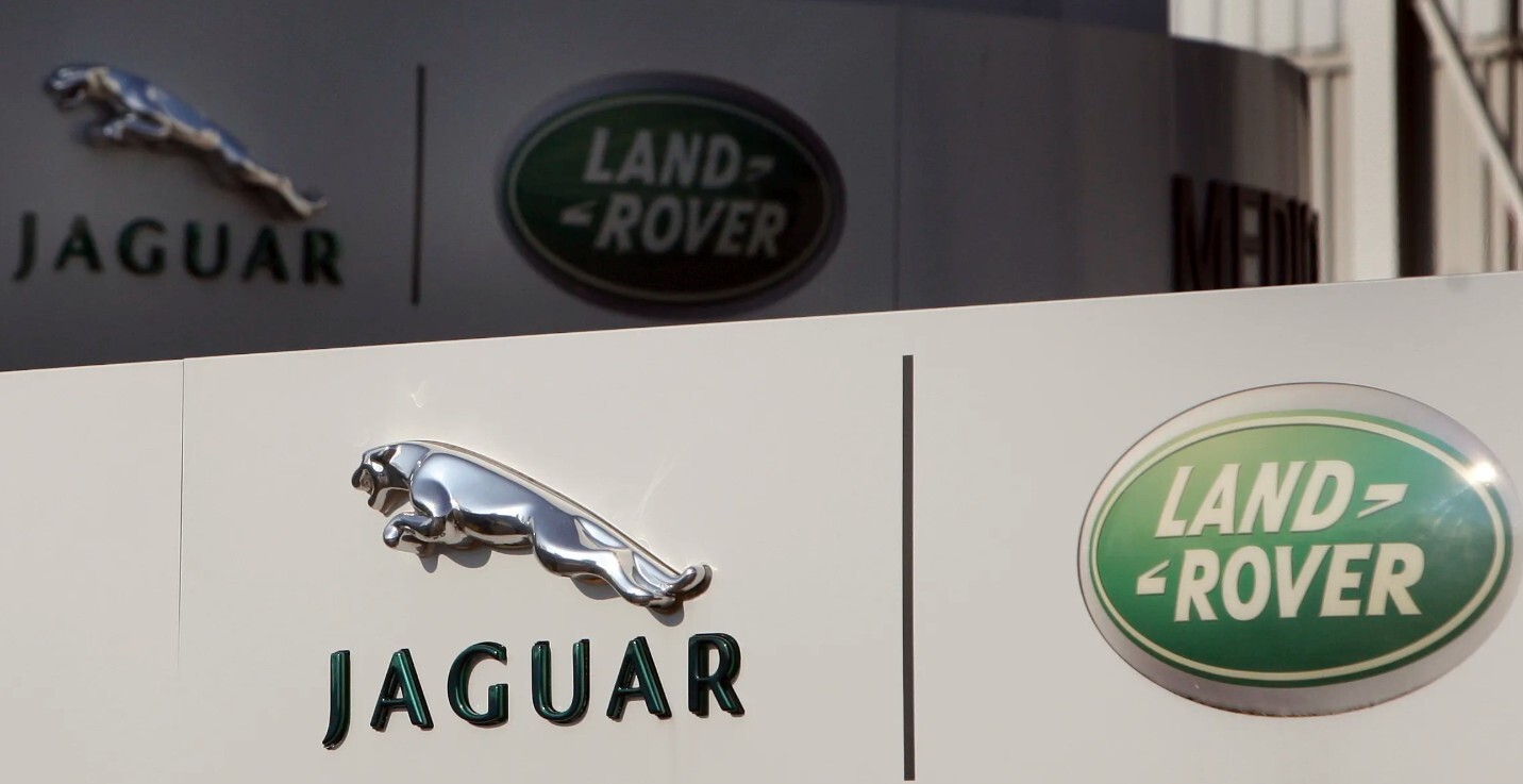 “Jaguar Land Rover” pēc kiberuzbrukuma pakāpeniski atsāks ražošanu