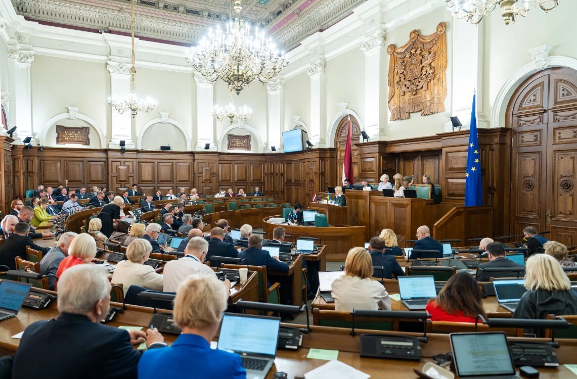 Ar ZZS atbalstu Saeima nodod vērtēšanai komisijā opozīcijas ieceri izstāties no Stambulas konvencijas