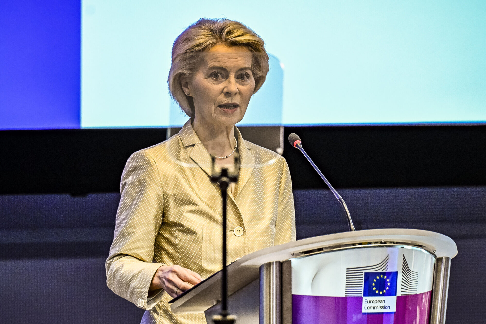 Leiena Trampam sola paātrināt ES atteikšanos no Krievijas energoresursiem
