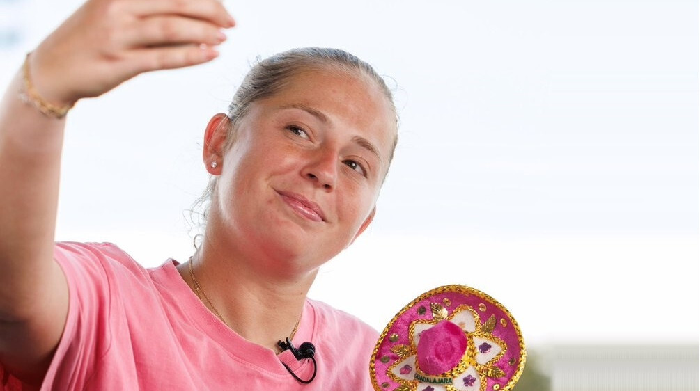 Ostapenko pārī ar Sji “WTA Finals” turnīrā aizvadīs pēdējo grupas spēli