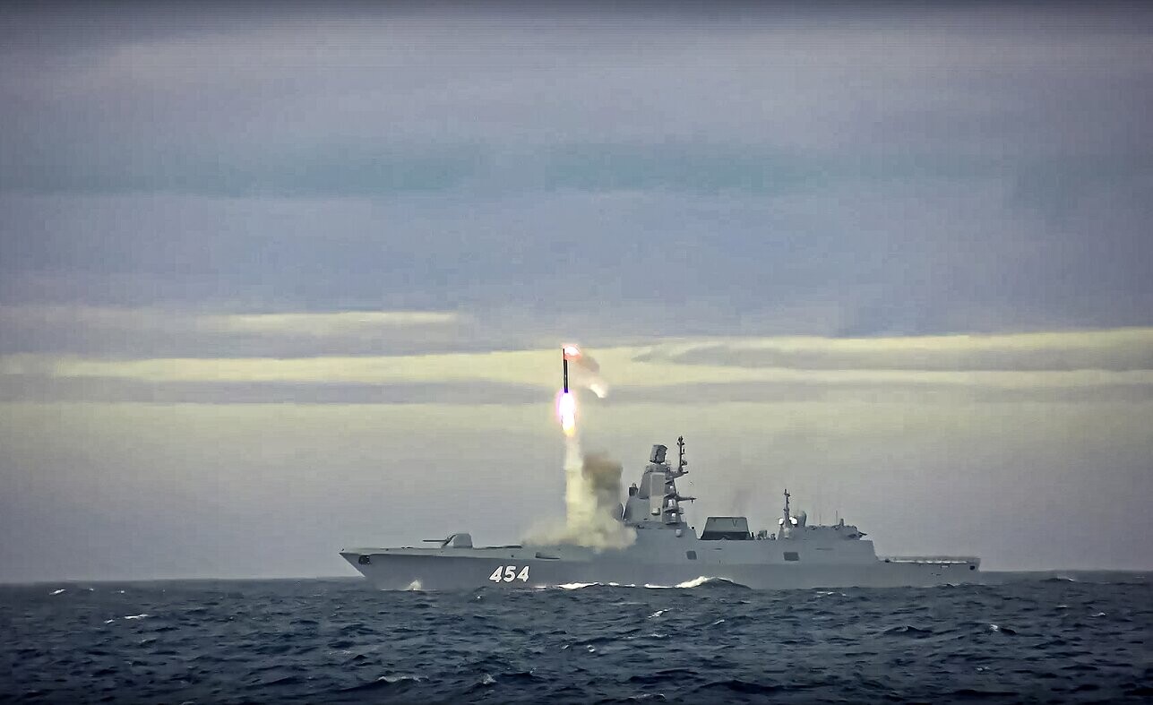Krievija paziņo par hiperskaņas raķetes “Cirkon” izmēģinājumu “Zapad 2025” ietvaros
