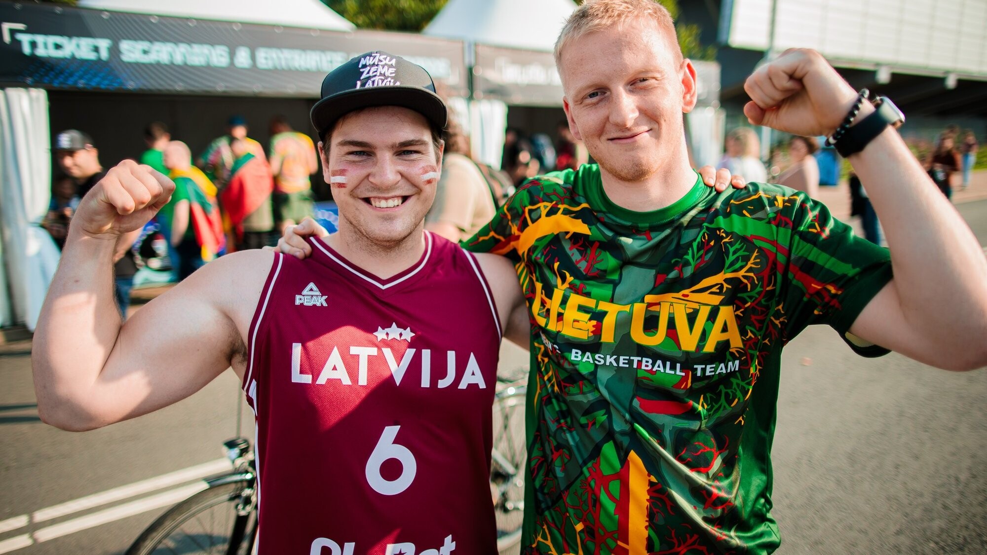 Sporta fani Rīgā līdz šim likumsargiem raizes nav sagādājuši