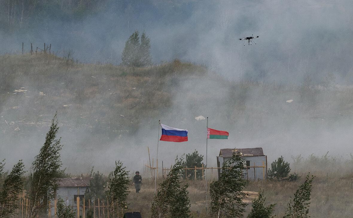 Krievijas karavīri Baltkrievijā pamet manevru “Zapad-2025” poligonus