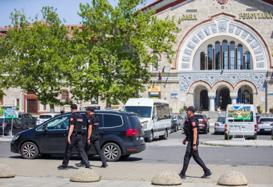 Moldovā veic kratīšanas lietā par vēlētāju uzpirkšanu