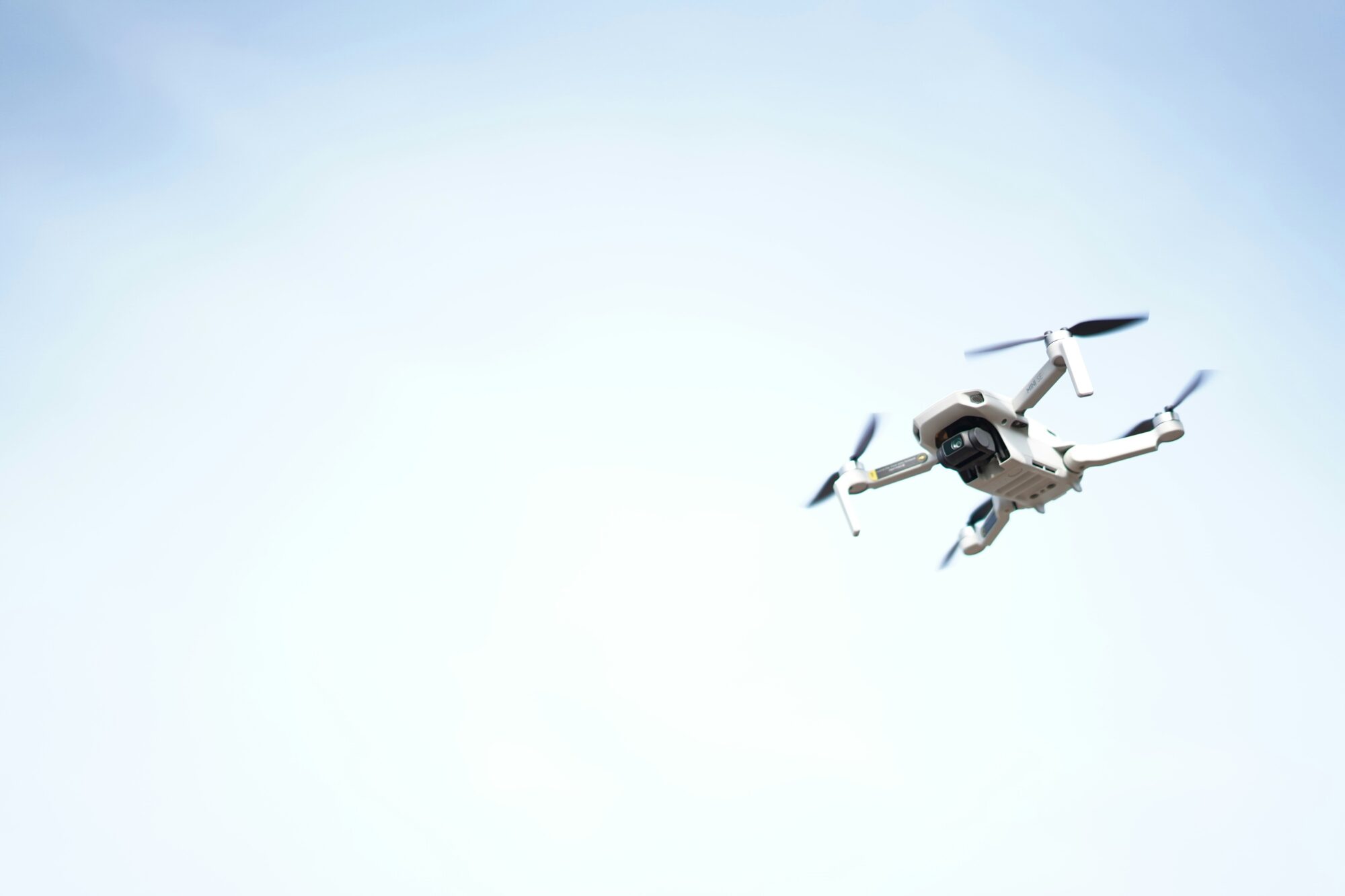 Dānija nākamnedēļ aizliegs visus civilo dronu lidojumus