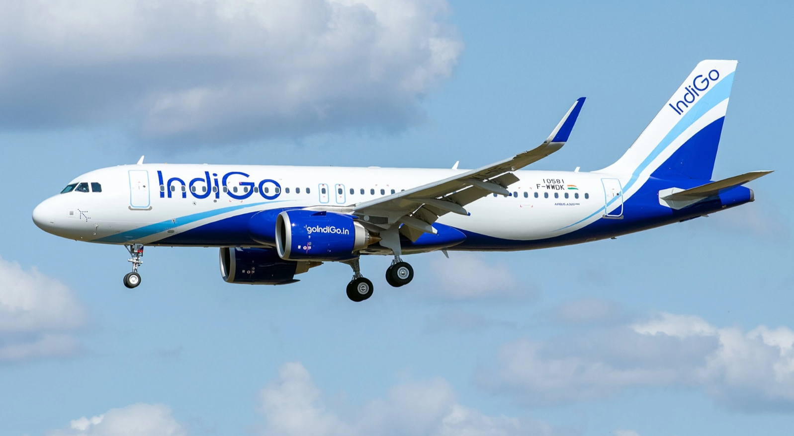 Indija un Ķīna pēc piecu gadu pārtraukuma atsāk tiešo aviosatiksmi