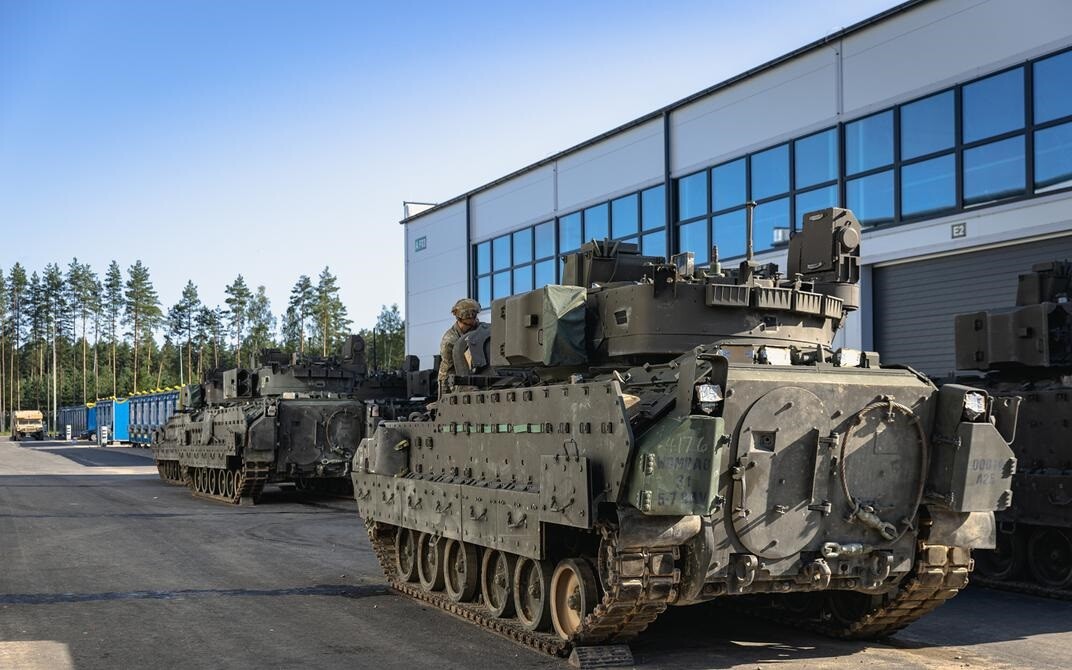 Netālu no Igaunijas armijas bāzes sabiedroto spēki notriekuši dronu