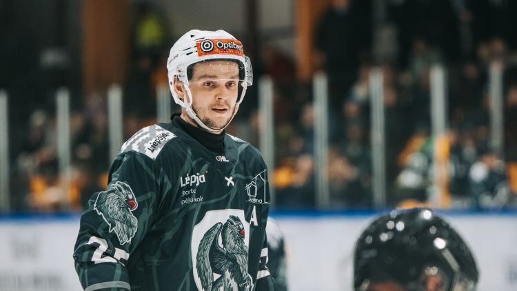 “Liepājas hokeja komanda” OHL spēlē izcīna pārliecinošu uzvaru