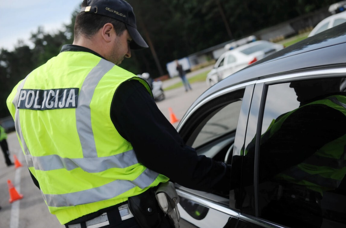 Svētdien ceļu satiksmes negadījumos Latvijā cietuši pieci cilvēki