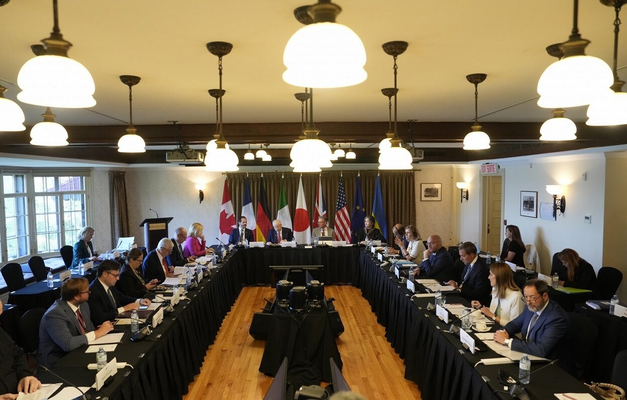 G7 ministri vienojas vērsties pret tiem, kas palielina Krievijas naftas iepirkumus