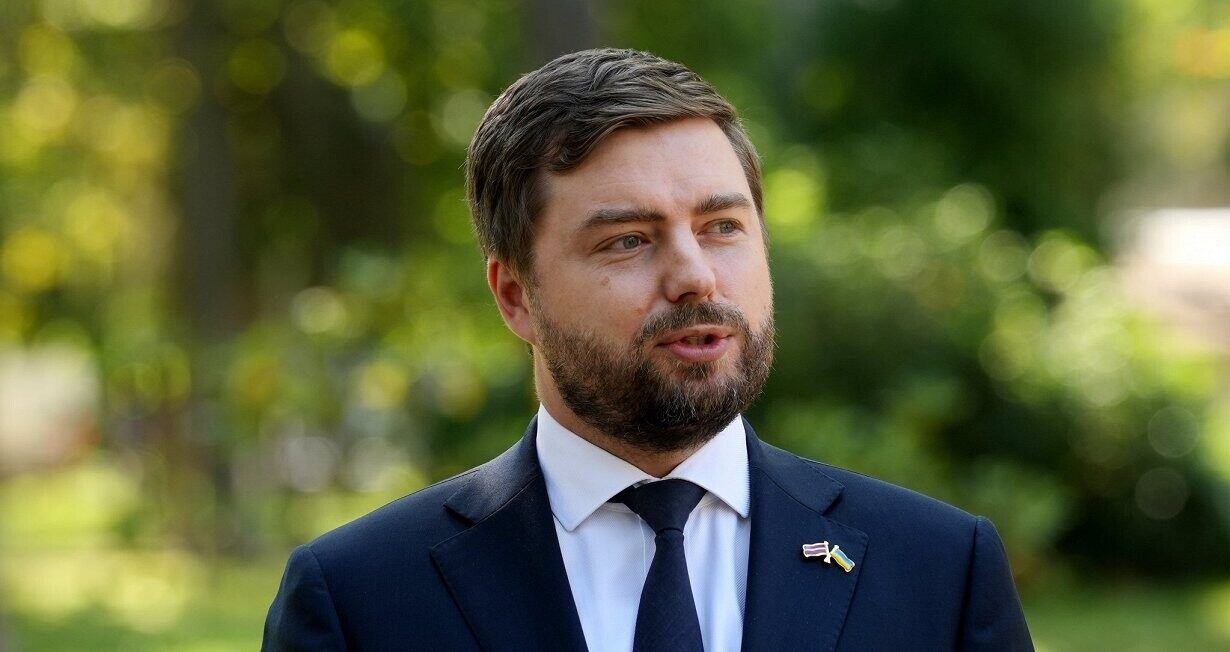Ukrainas prezidents atbrīvo no amata vēstnieku Latvijā