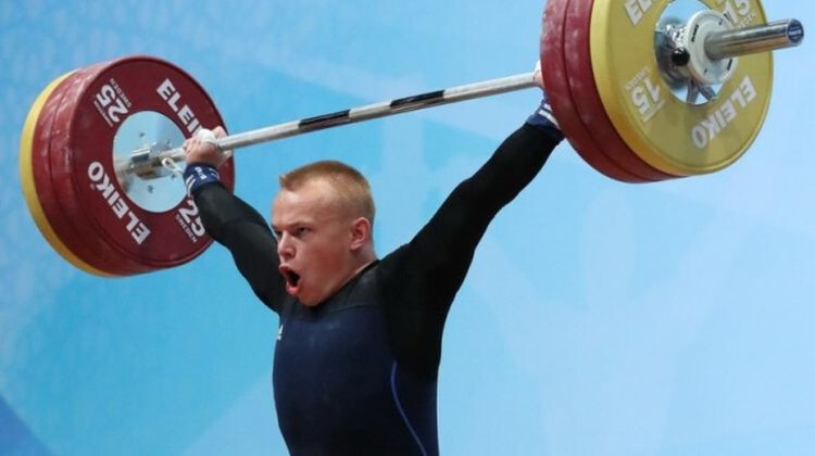Suharevam pasaules svarcelšanas čempionātā 11. vieta