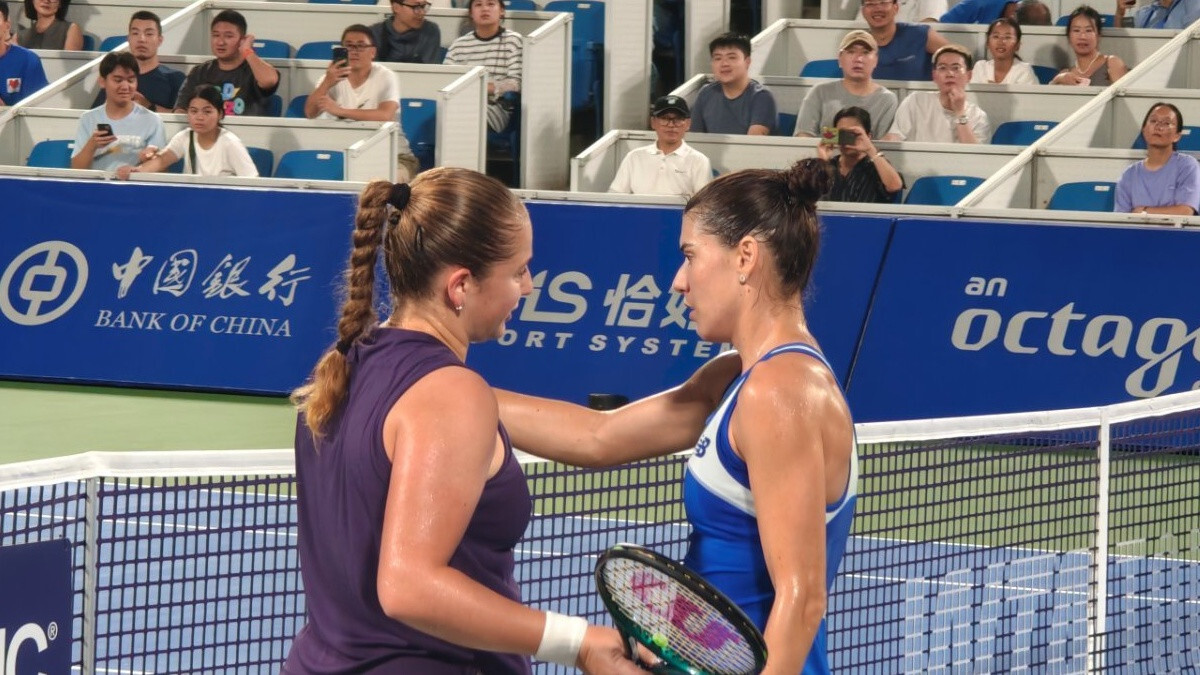 Ostapenko izstājas Uhaņas “WTA 1000” turnīra pirmajā kārtā