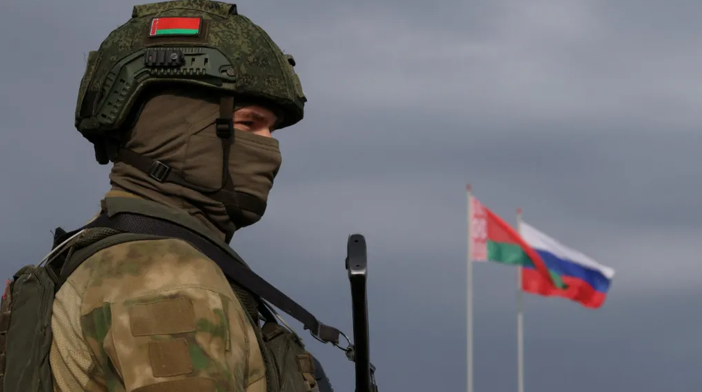 Baltkrievija pārbauda armijas gatavību