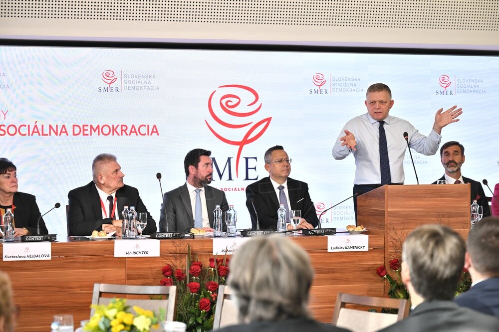 Eiropas sociālisti izslēdz Fico partiju