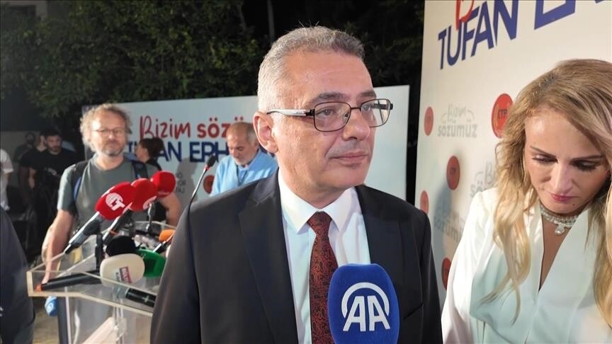 Ziemeļkipras prezidenta vēlēšanās uzvarējis opozīcijas līderis Tufans Erhirmans