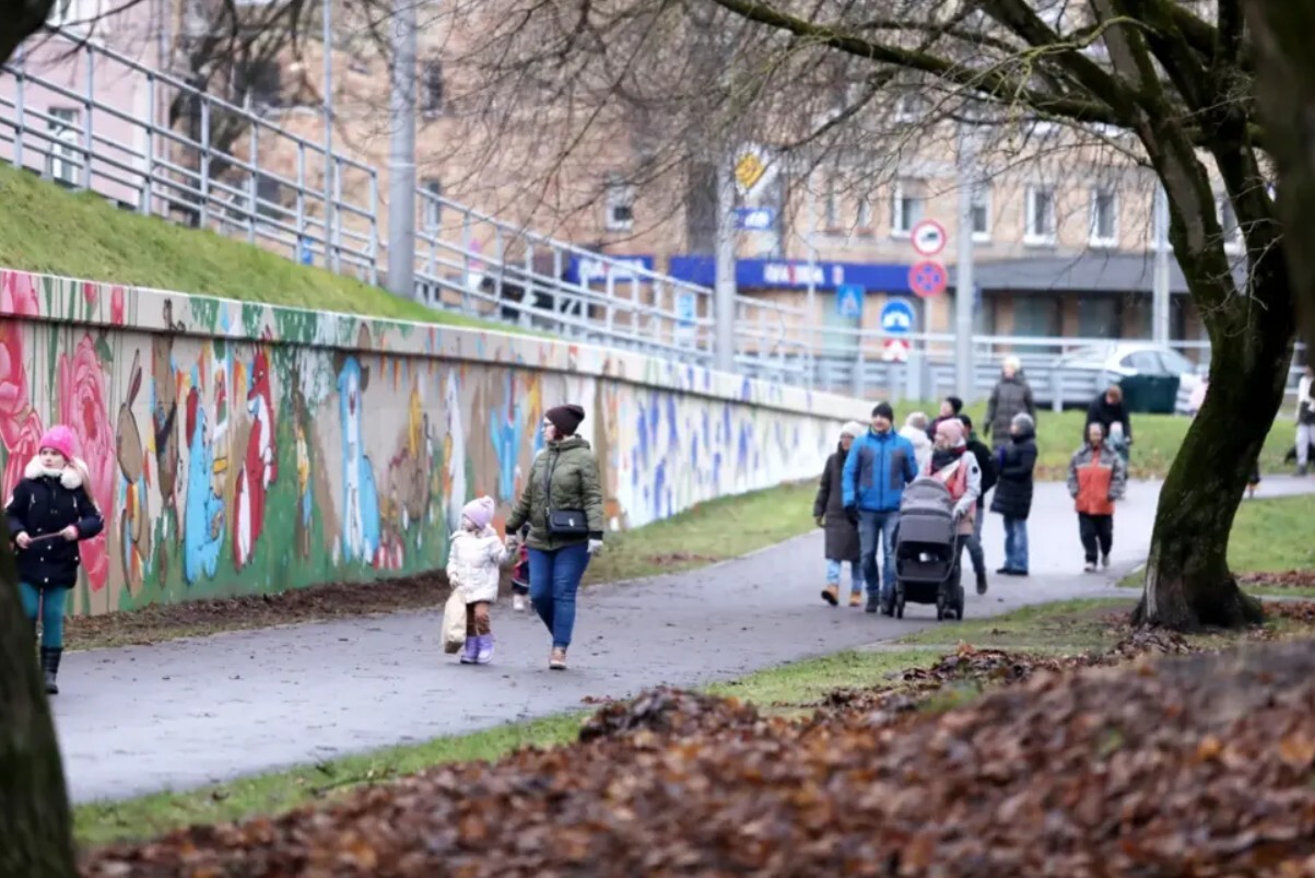 Latvijā vispārējās valdības parāds uz vienu iedzīvotāju ir 10 600 eiro