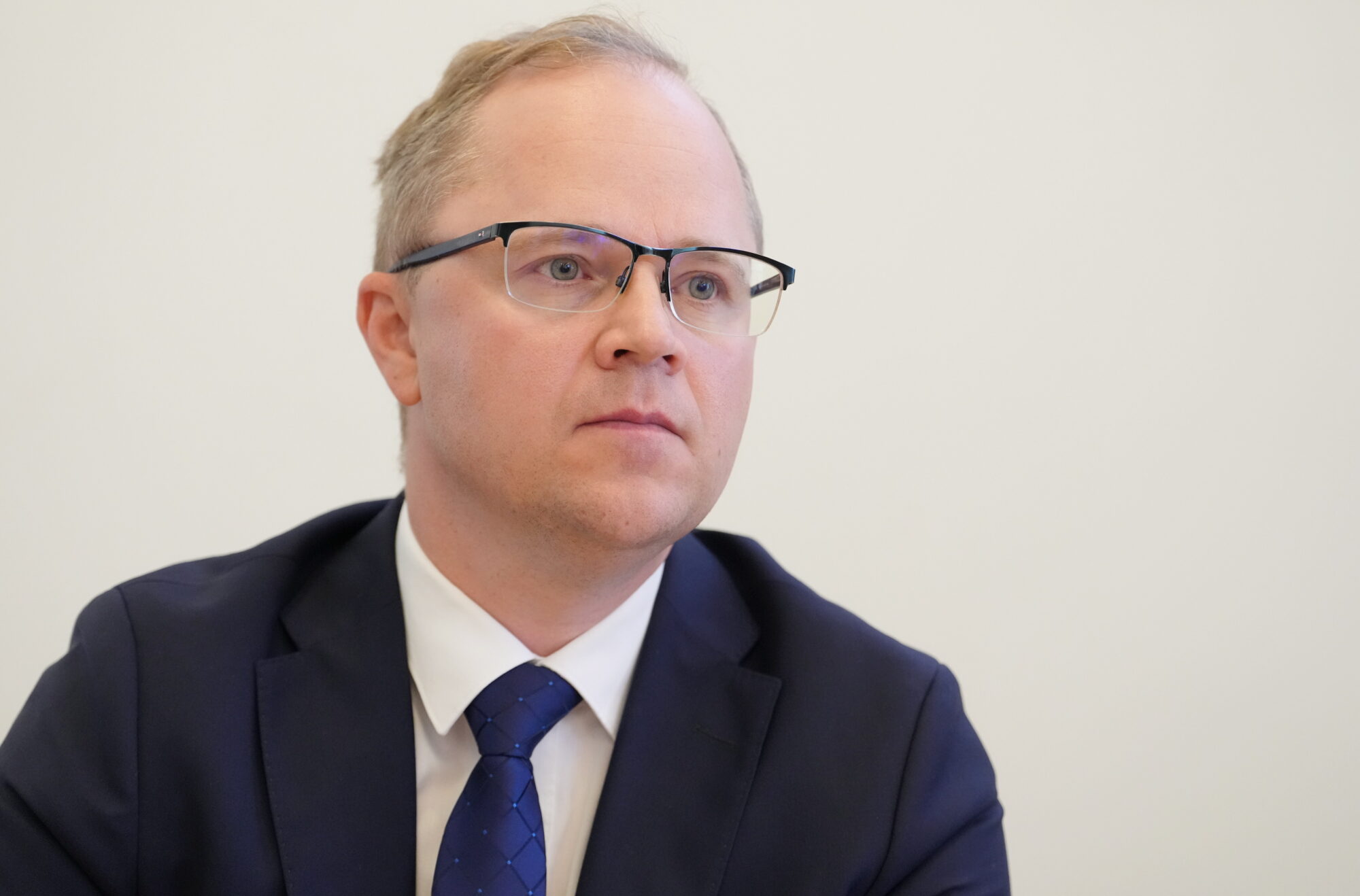 Valsts kontrole norāda uz nepieciešamību skatīt izdienas pensiju reformas Saeimā trijos lasījumos