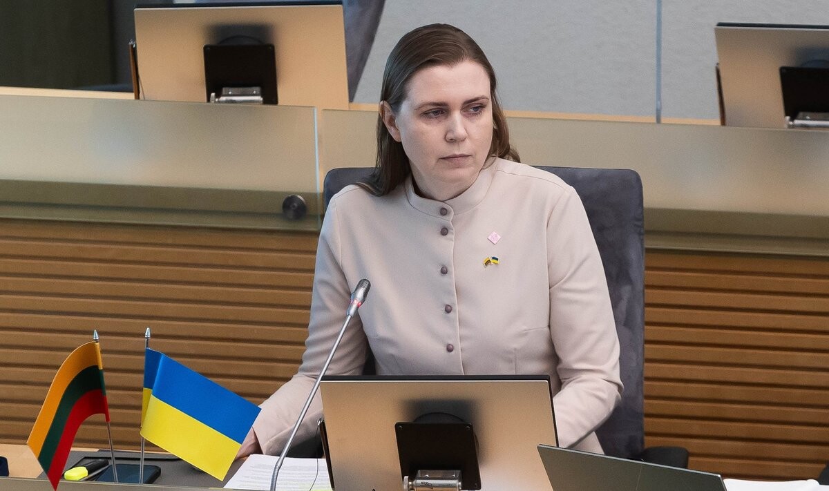 Lietuvas aizsardzības ministre Šakaliene nolēmusi atkāpties no amata