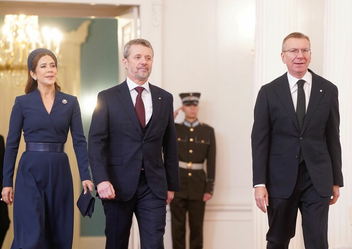 Ar augstākajiem Latvijas valsts apbalvojumiem godinās Dānijas karali un karalieni