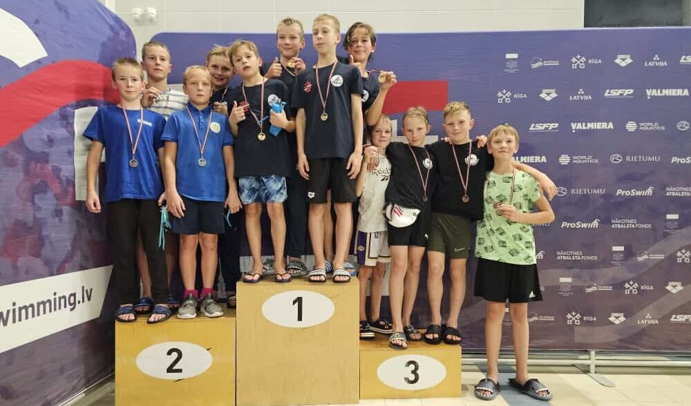 Jaunajiem peldētājiem veiksmīgi starti Latvijas čempionātā