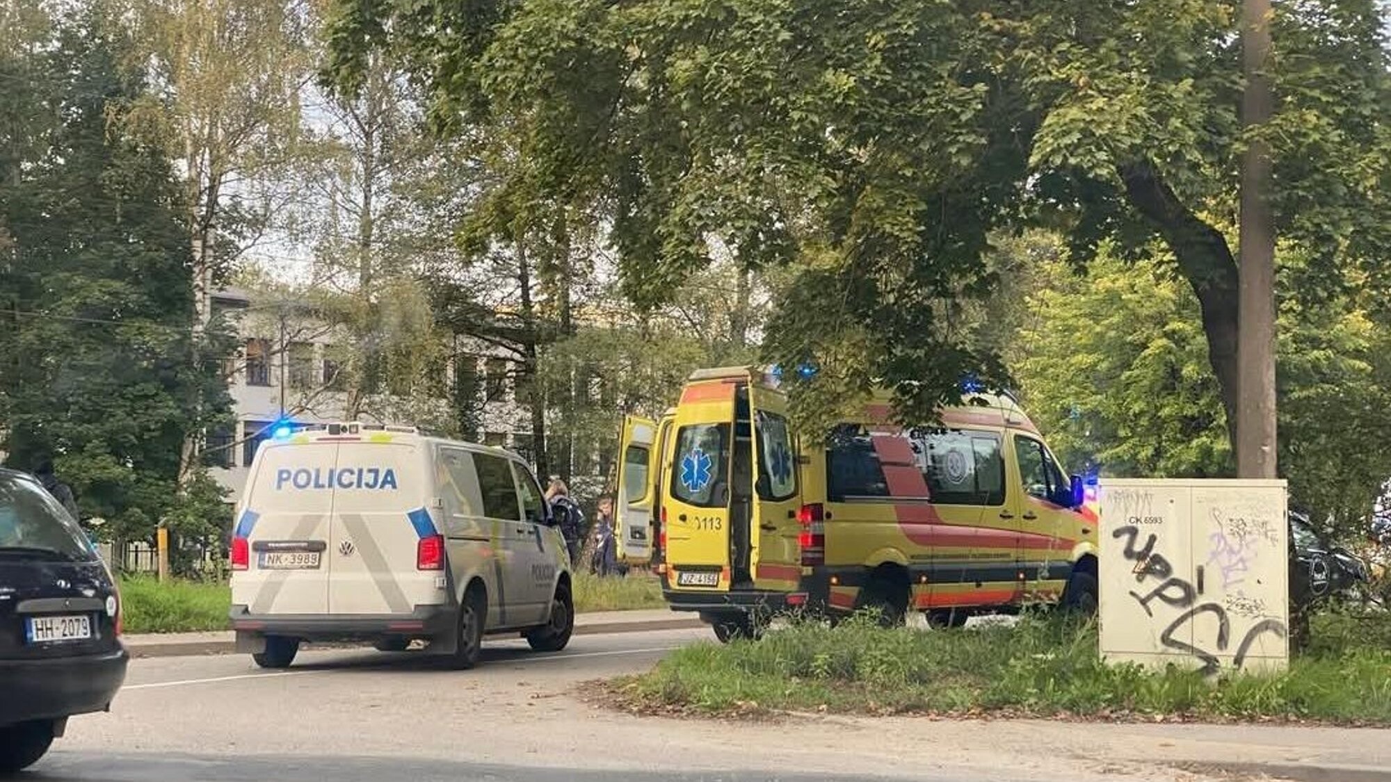 Video: Pie Imantas dzelzceļa stacijas zem vilciena pakļuvušas un gājušas bojā divas meitenes