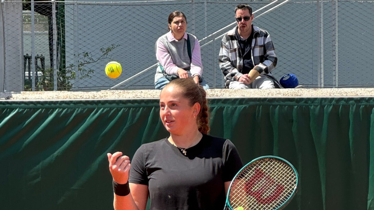 Ostapenko sezonu sāks ranga 23. vietā; Semeņistaja atgriežas simtniekā