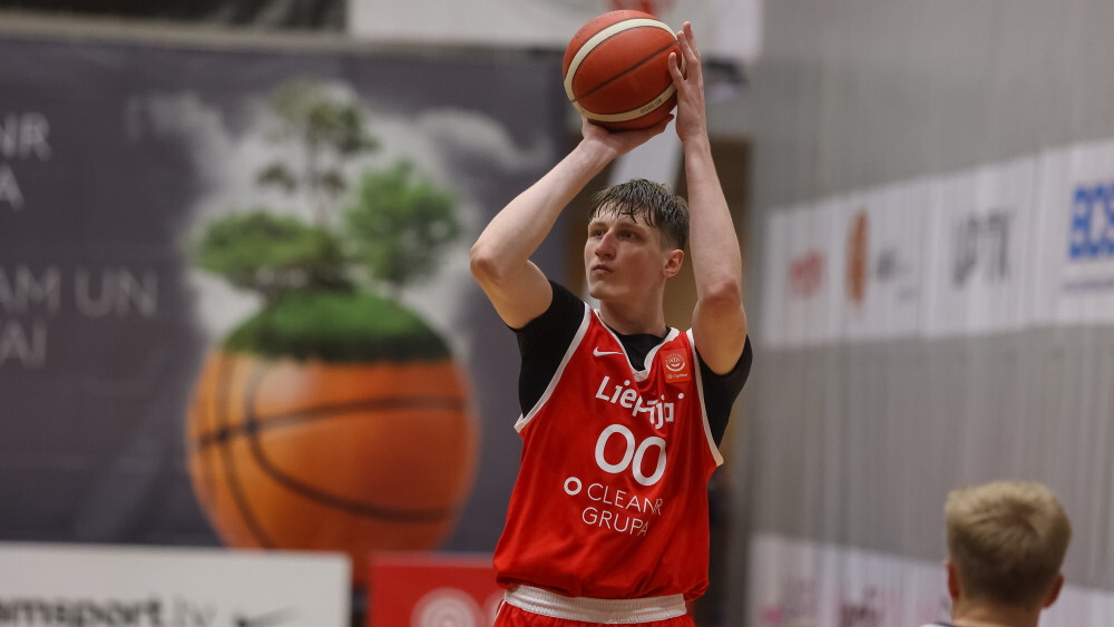 “Liepājas” basketbolisti uzņems braši uzvaras krājošos valmieriešus
