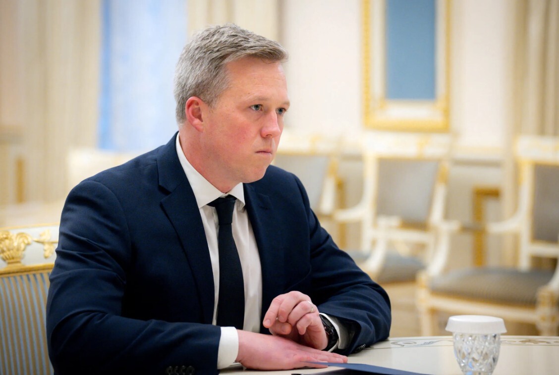 Avoti: ASV armijas ministrs brīdinājis Ukrainu par neizbēgamu sakāvi