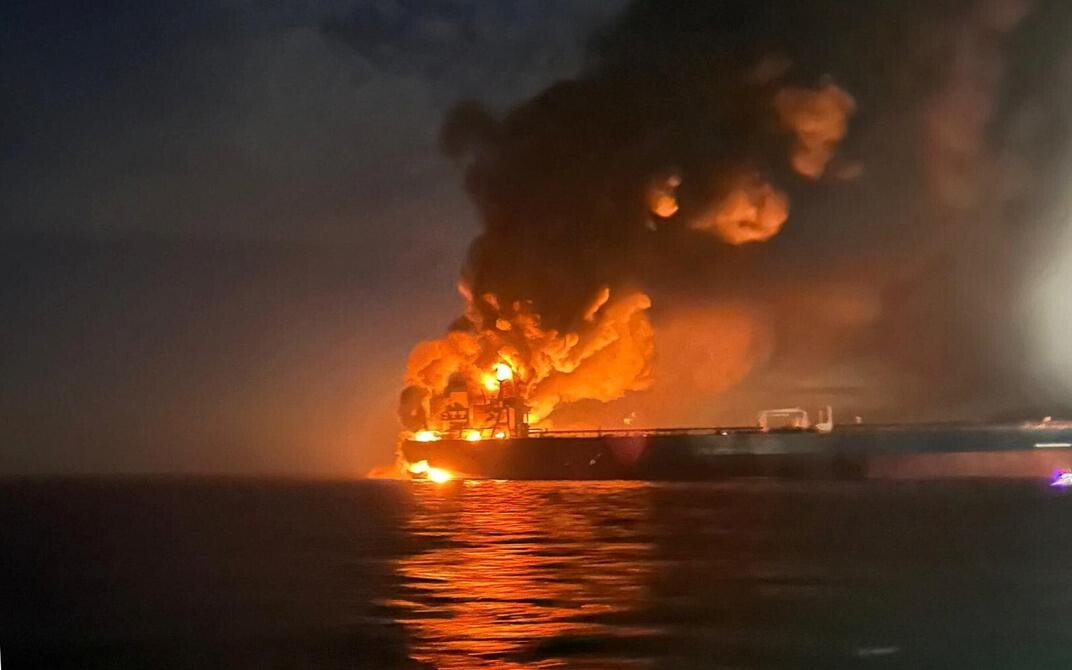 Avots: Ukrainas droni uzbruka Krievijas “ēnu flotes” tankkuģiem Melnajā jūrā