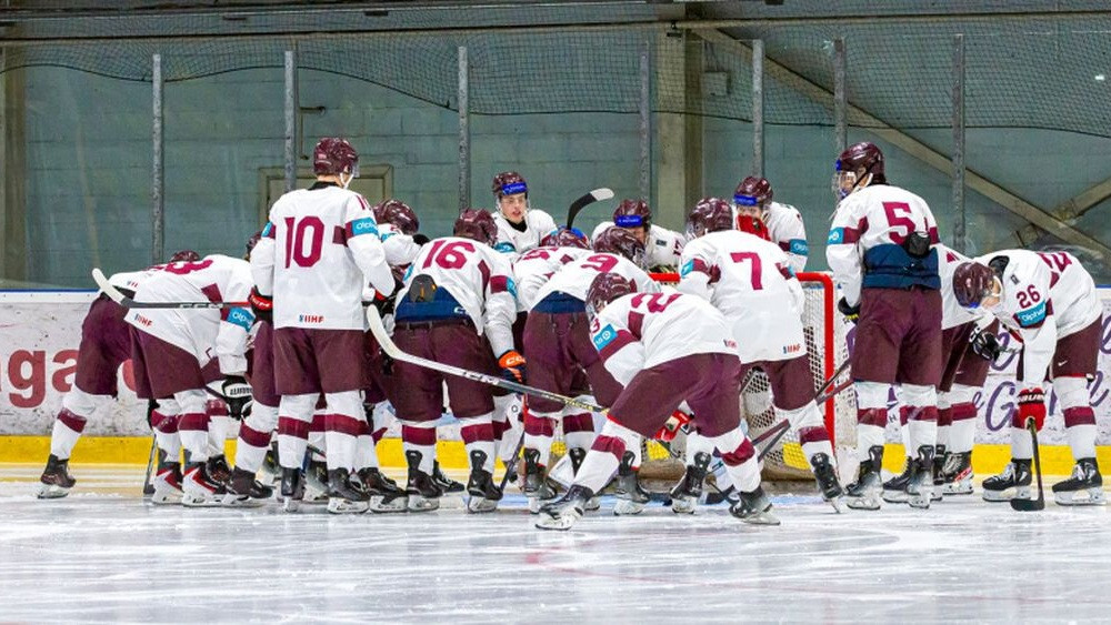 Latvijas U-20 hokeja izlases sastāvā dalībai turnīrā Norvēģijā 13 Latvijas klubu spēlētāji