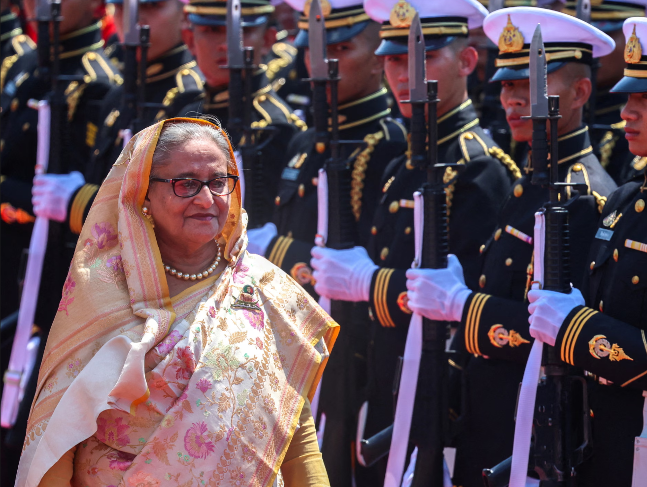 Bangladešas tiesa piespriedusi bijušajai premjerministrei Šeihai Hasinai nāvessodu
