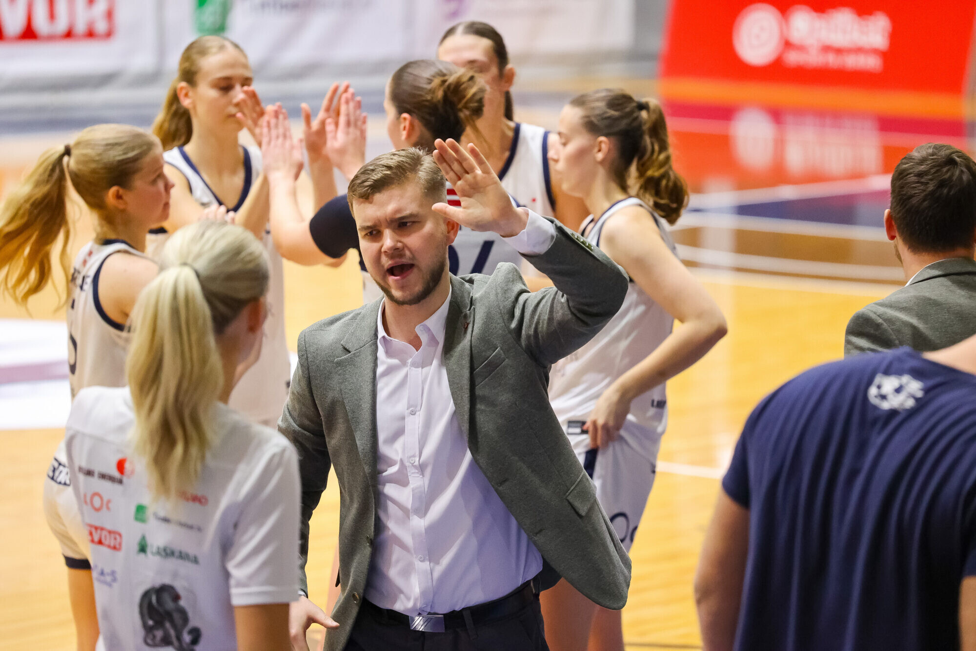 Enija Brokāne divu piespēļu attālumā no “triple-double”, Liepāja uzvar Kauņā