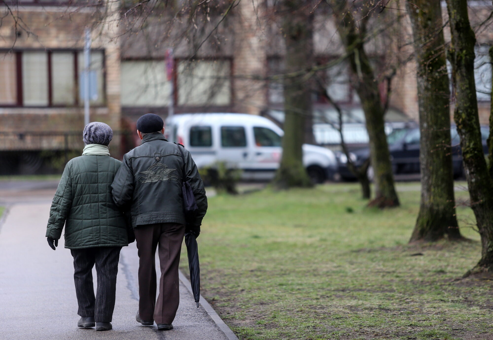 Vairums ekonomiski neaktīvo iedzīvotāju darbu nemeklē, jo ir pensijā