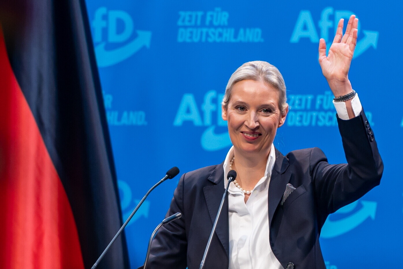 AfD līdzpriekšsēdētāja kritizē partijas biedru braucienu uz Krieviju