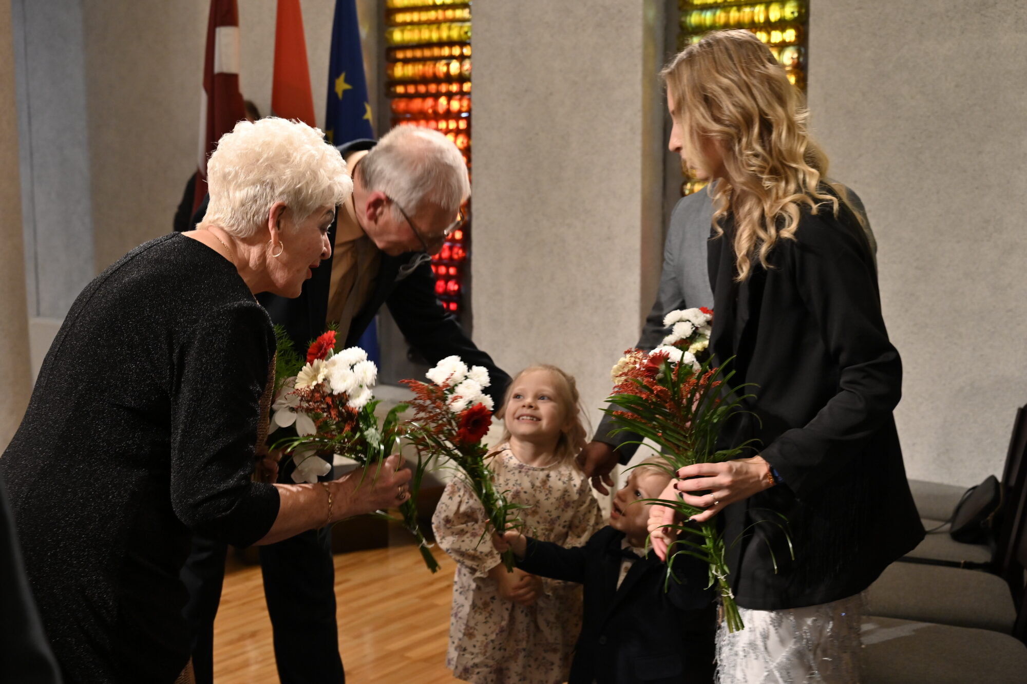 Foto: Dubultsvētki Liepājā. Dzimtsarakstu nodaļai 50, Ainai un Vilardam – Zelta kāzas
