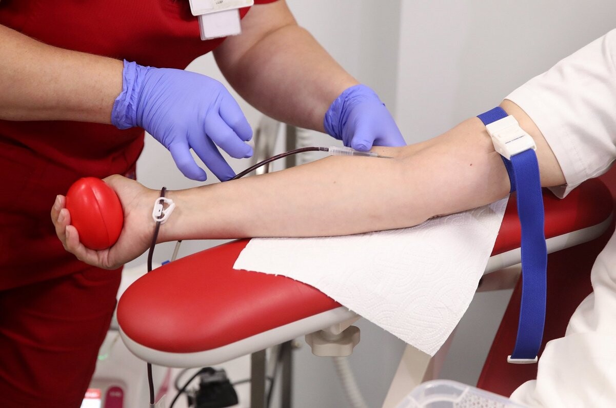 VADC lūdz atsaukties 0 rēzus negatīvo asinsgrupu donorus