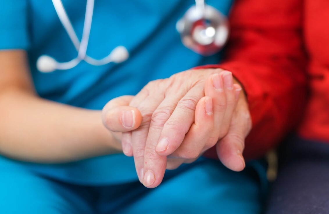 “Hospiss LV” brīvprātīgo kustība sākusi darbu Liepājas reģionālajā slimnīcā
