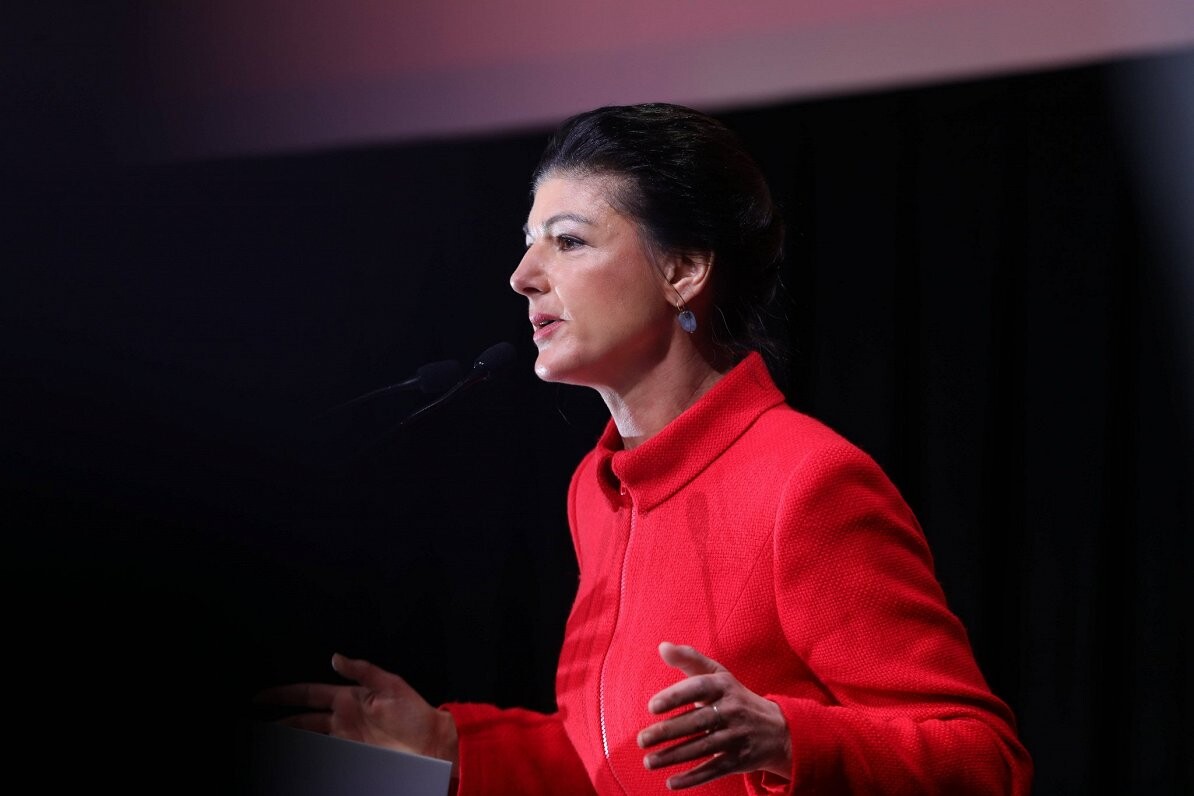 Vāgenknehtas partija maina nosaukumu