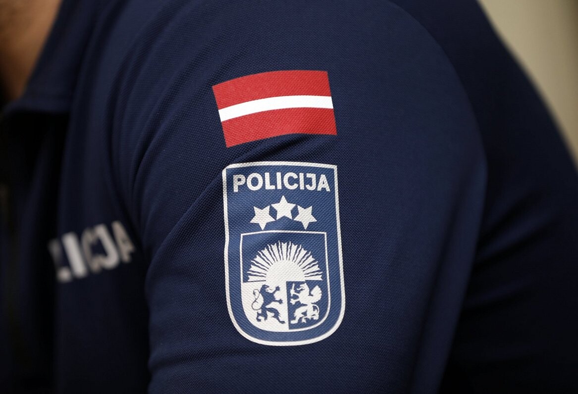 Ogrē sieviete nodur vīrieti