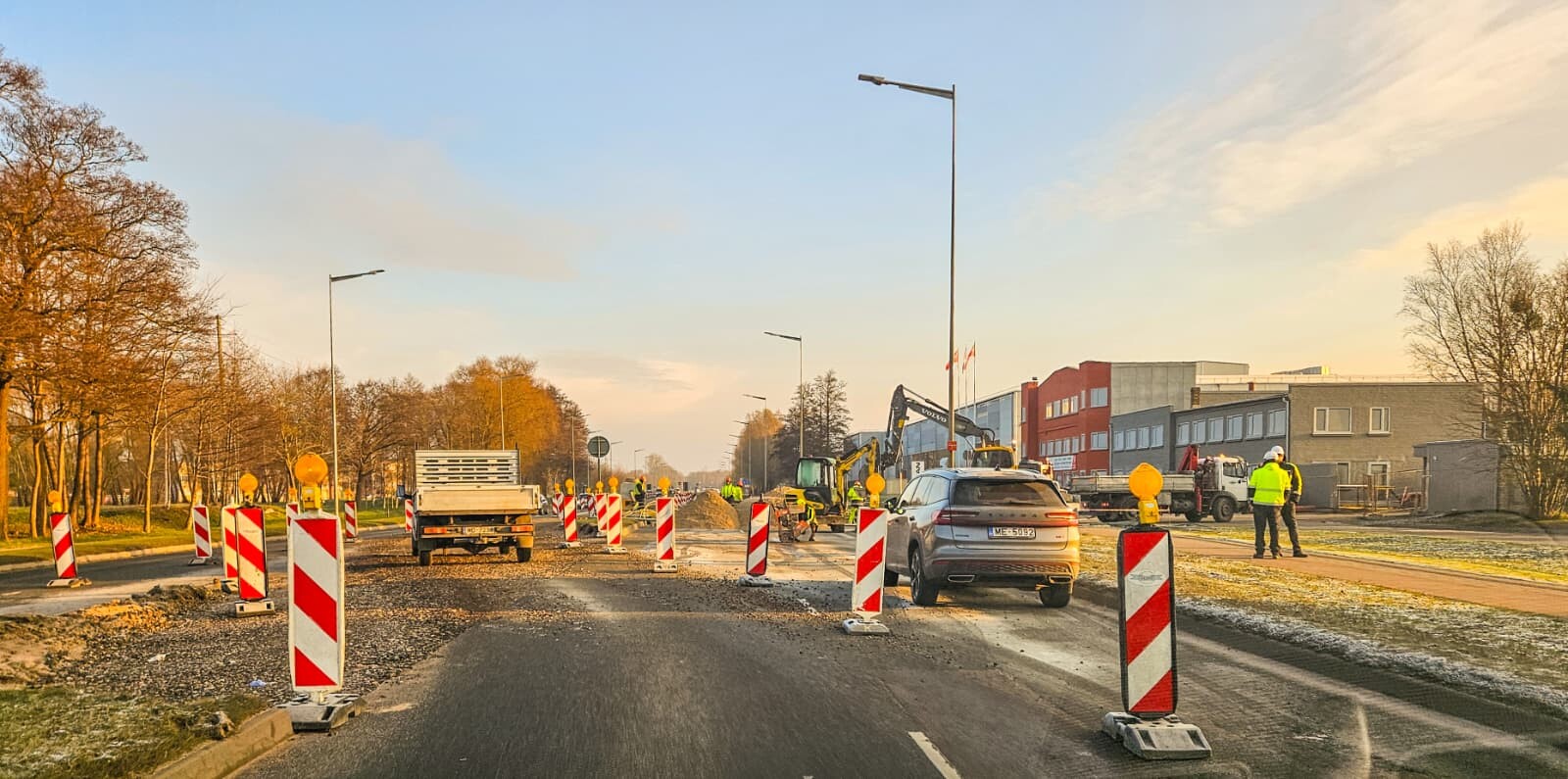 Satiksmes ierobežojumi Brīvības ielā turpināsies līdz 12. decembrim – satiksme vienā joslā