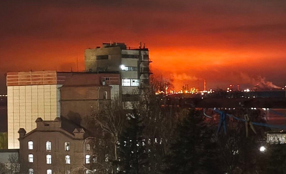 Ukraina veikusi triecienu Saratovas naftas pārstrādes rūpnīcai
