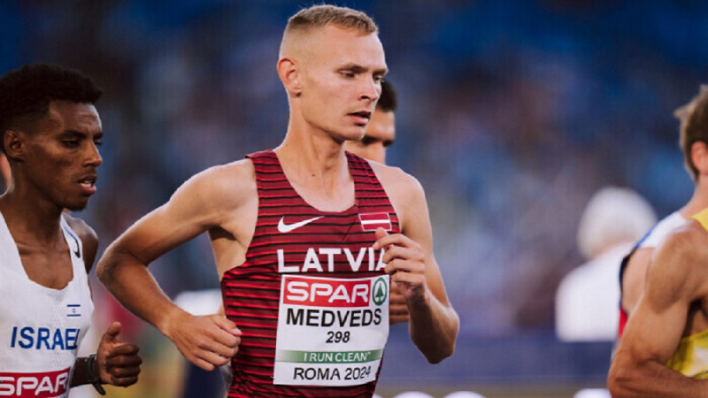 Medveds labo Latvijas rekordu jūdzes skrējienā